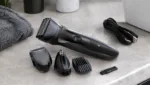 Multifunktionale Reiserasierer mit Trimmer und Stylingfunktion